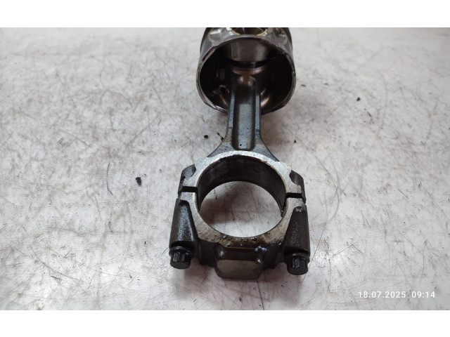 Píst Hyundai Santa Fe d4eb