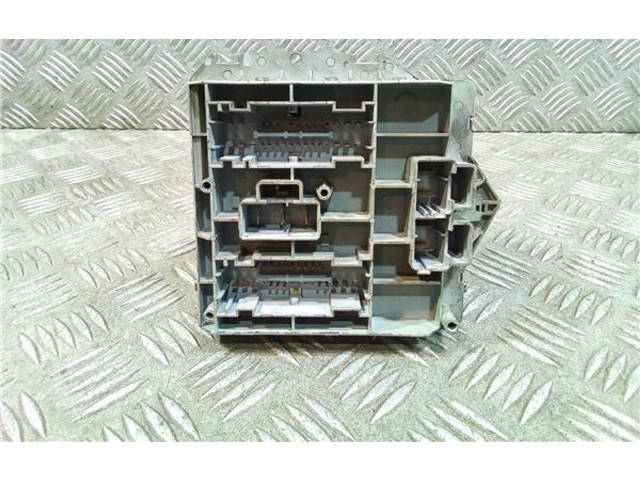 Блок предохранителей  51742420, 51742420   Alfa Romeo GT    