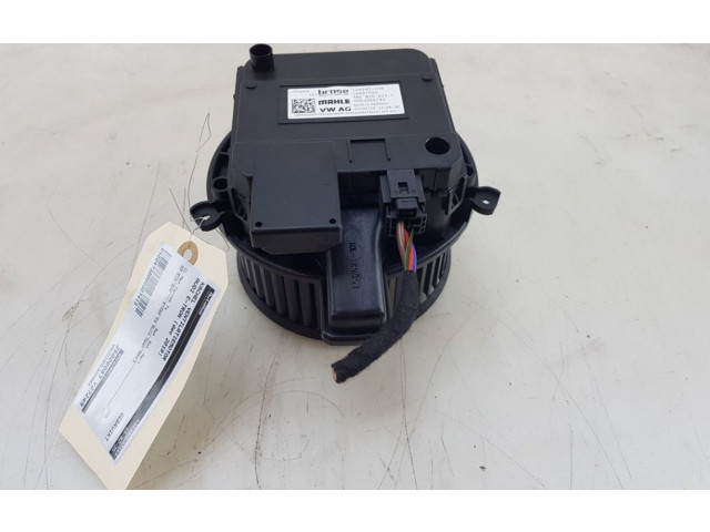 Вентилятор печки    4M1820021C   Audi e-tron