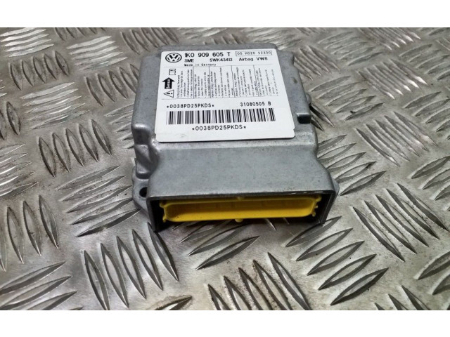 Моторчик заднего дворника 1K0909605T    Volkswagen Golf VI