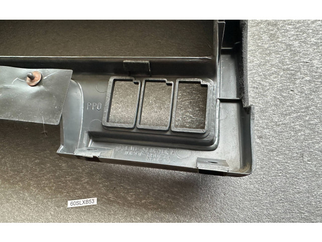 Přístrojová deska Nissan Patrol Y60 1994 6824001J00, 6824001J01