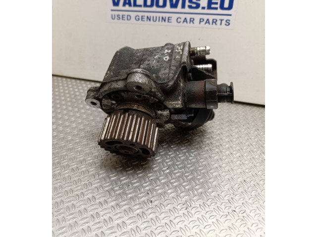 Pojistková skříňka Топливный насос 03L130755J, 07250910 Volkswagen Transporter - Caravelle T5 2013