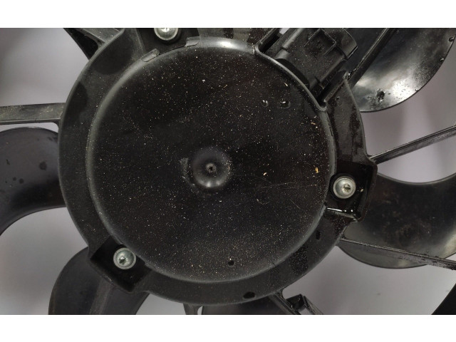 Вентилятор радиатора 8200765566, 0130307107 Dacia Sandero