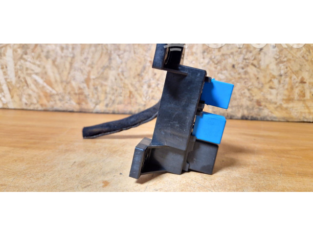 Блок предохранителей 9522538050, L40701 KIA Sorento