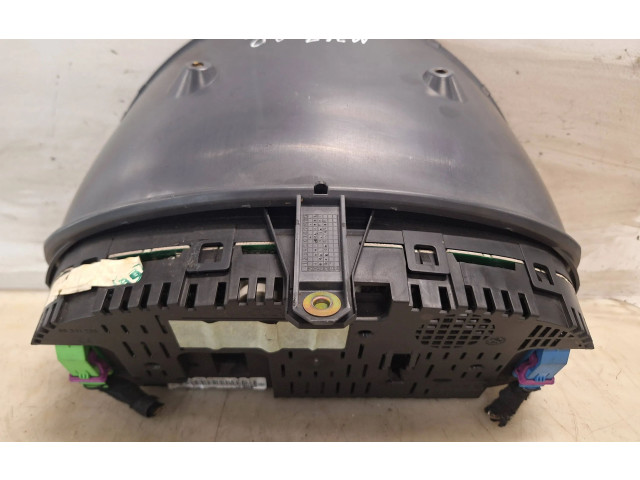 Панель приборов 81117994, 88311286   Audi A2       