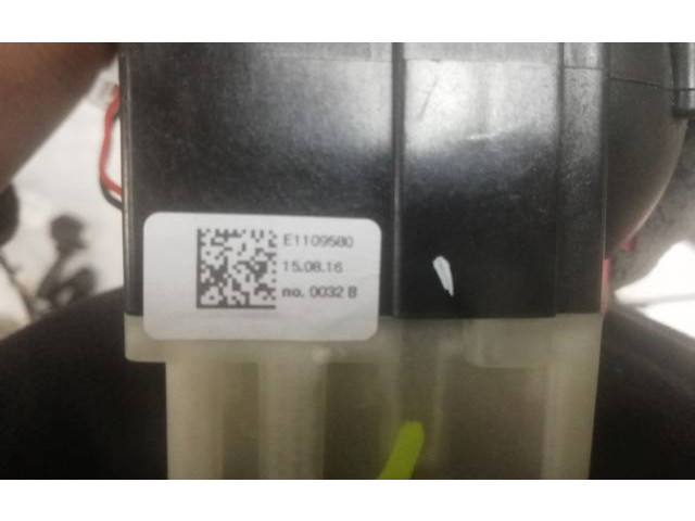 Ручка стеклоочистителей E1109560, 150816 Smart ForFour II W453