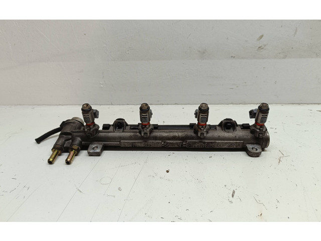 Топливная рампа 036133319B   Volkswagen Golf IV   для двигателя AKQ