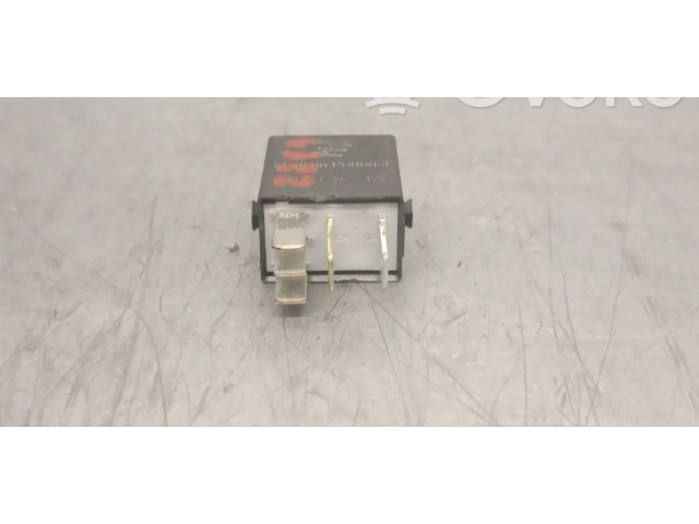 Pojistková skříňka 4H0951253C Volkswagen Caddy 2017