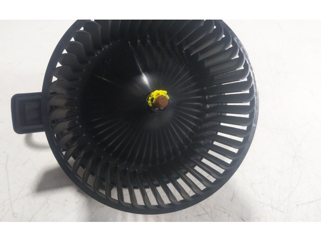 Вентилятор печки    4M1820021C, 4M1820021A   Audi A4 Allroad