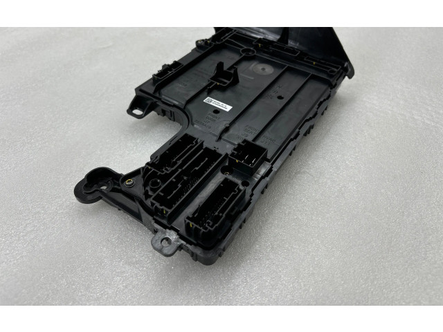 Блок комфорта 149785000D, 156735900B Tesla Model 3