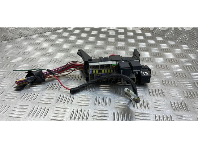 Блок предохранителей 3800159HWB   Volvo V70    