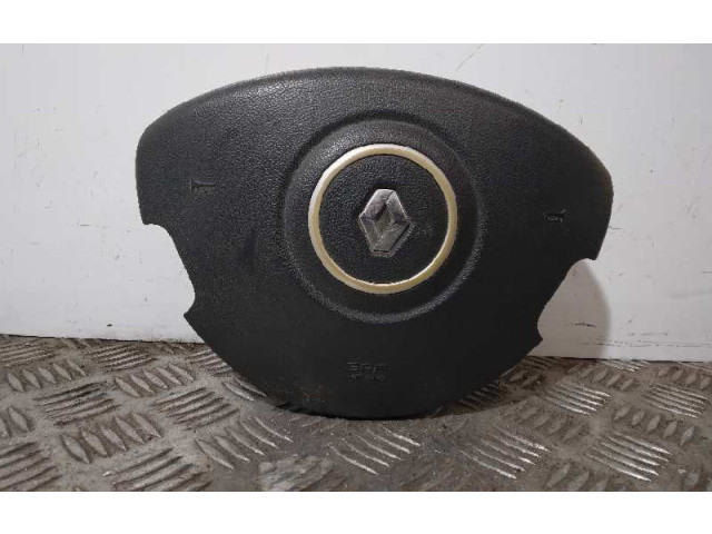 Подушка безопасности водителя 8200363630   Renault Clio II