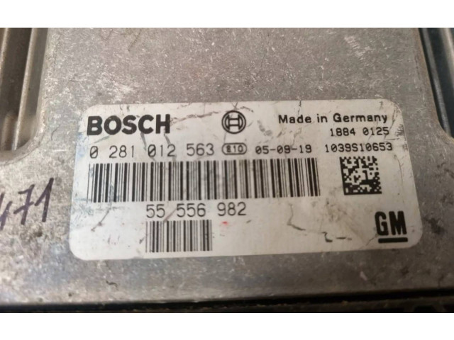 Блок управления двигателя 0281012563, 55556982   Saab 9-5