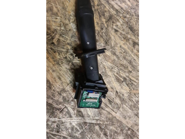 Ручка стеклоочистителей 30689740 Volvo XC90