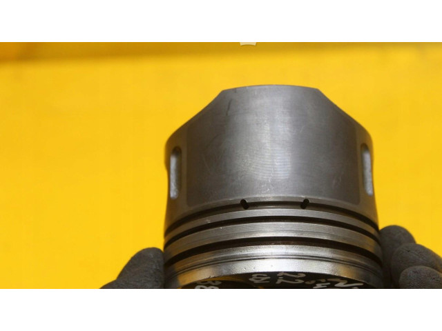 Píst Mercedes-Benz E W211