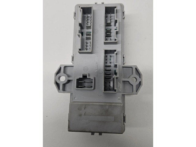 Блок предохранителей    KIA Sorento    