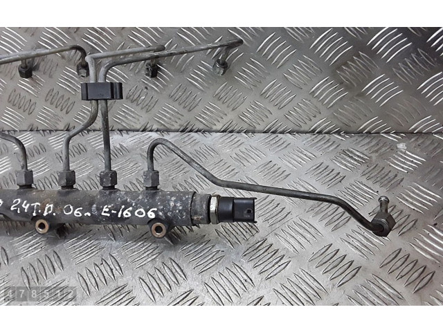 Топливная рампа 0445215015   Volvo XC90  