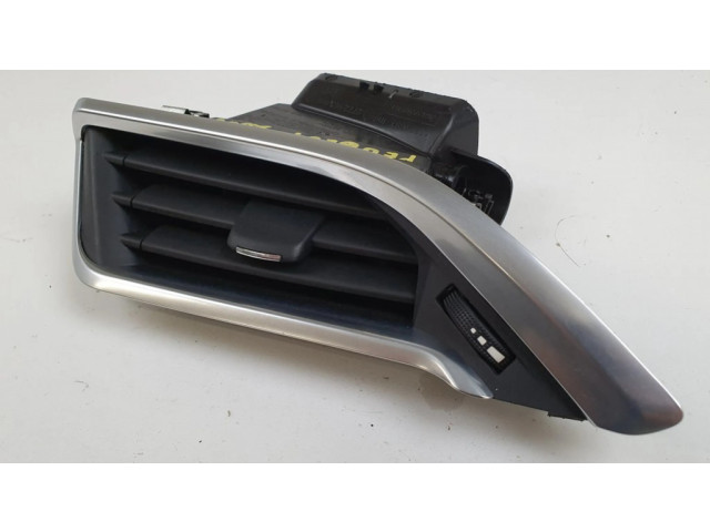 Боковая воздушная решётка