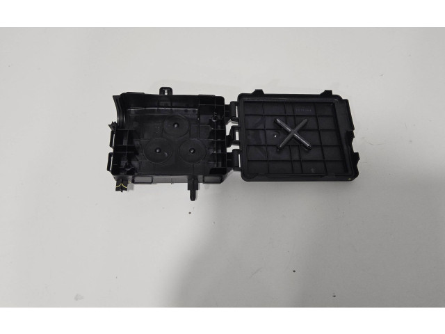 Ящик предохранителей (комплект) 8W7907613, 8W7907461 Audi S5 F5