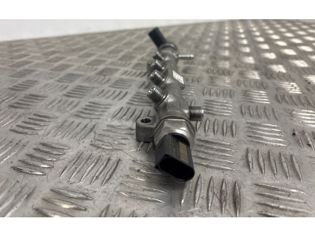 Топливная рампа 04L089, 04L089D   Audi A3 S3 8V  