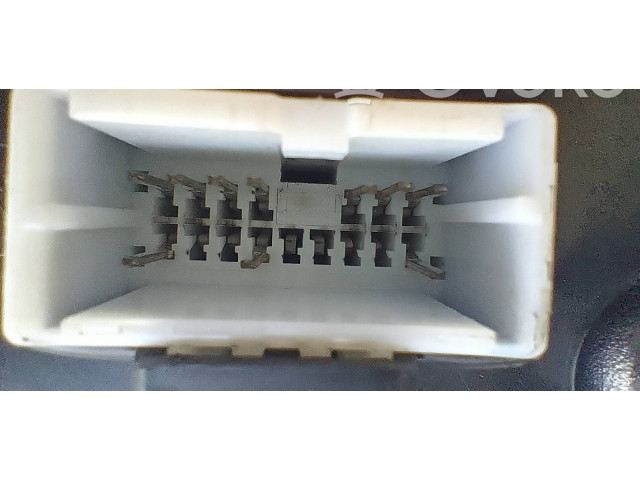 Зеркало (управляемое электричеством)     KIA Xceed   