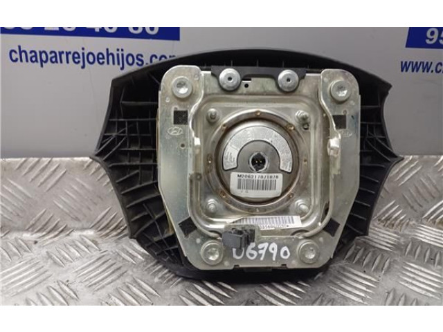 Подушка безопасности водителя 569001D110   KIA Ceed