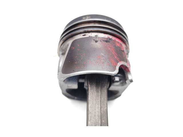  Поршень с шатуном    Audi A1  