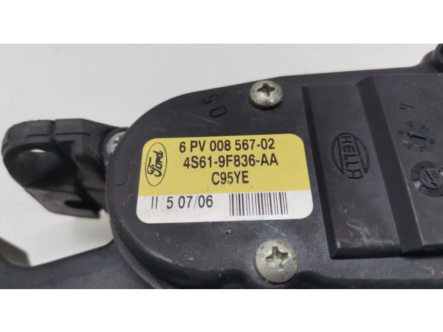 Педаль акселератора