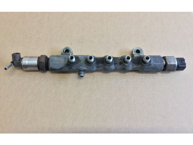 Топливная рампа 8945860010, KH013003 Lexus IS 220D-250-350