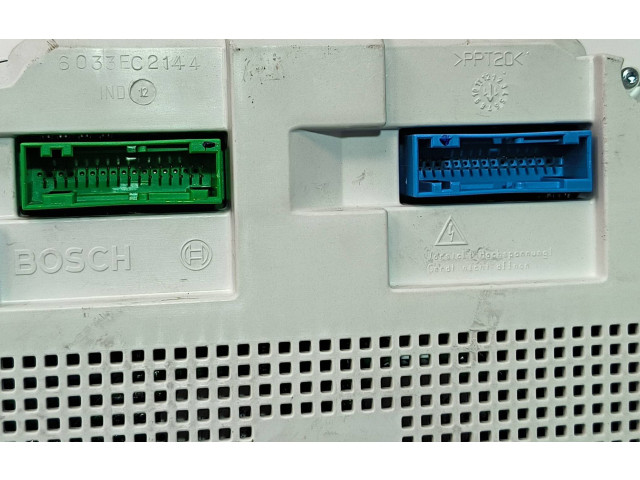 Панель приборов 3D0920886C Volkswagen Phaeton