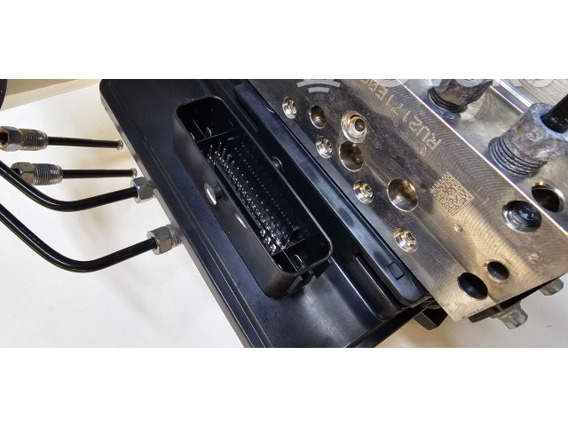 Блок АБС 68331267AJ, 68388858AC   Jeep  Grand Cherokee WL  2021 -  года