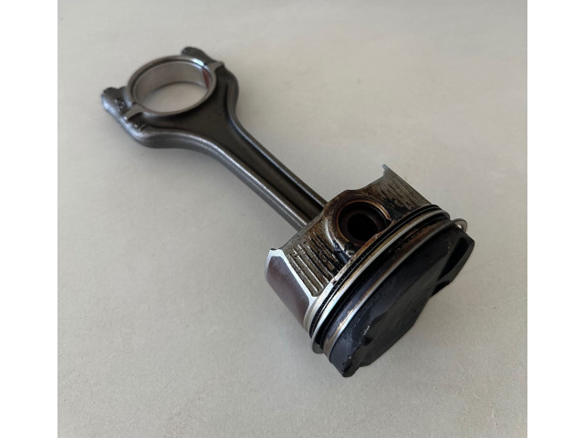 Píst Volkswagen T-Roc DLA