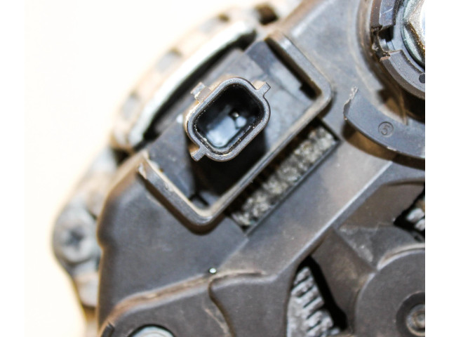 Генератор 231009933RB Renault Clio V