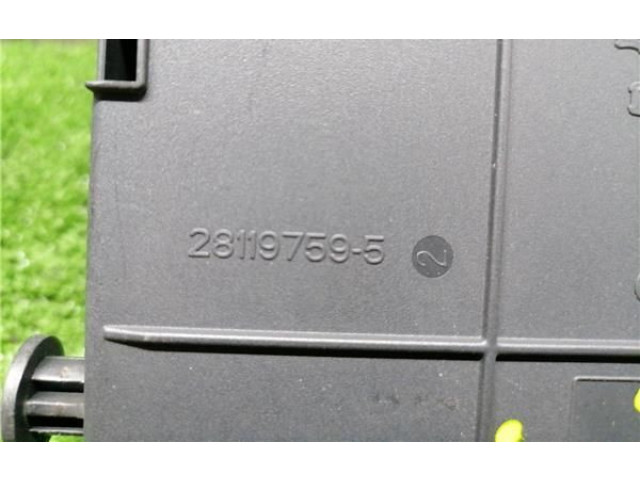 Блок предохранителей 281197595   Citroen C4 I    