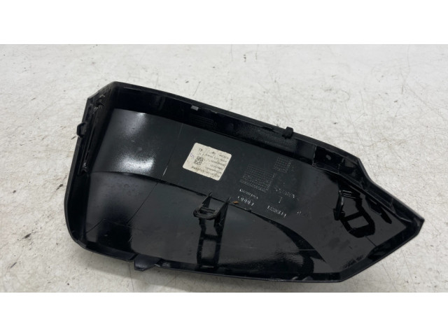 Пластиковая отделка зеркала