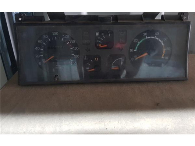 Přístrojová deska Renault 9 1985