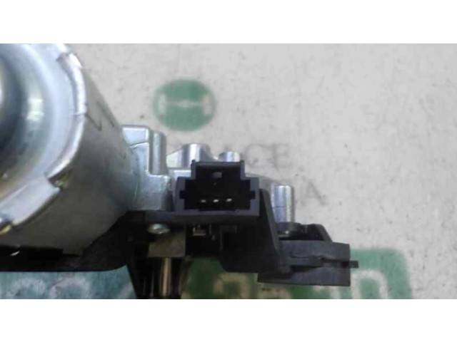 Двигатель стеклоочистителя заднего стекла