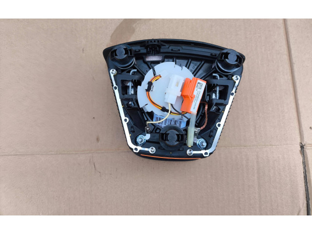 Подушка безопасности водителя P30721915 Volvo V70