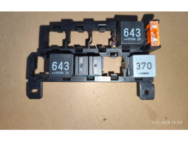 Блок предохранителей 4F0937503, 90720251954 Audi A6 S6 C6 4F