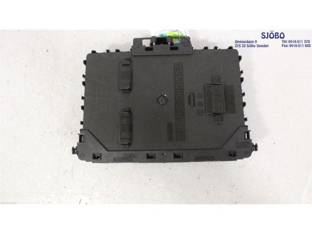 Блок предохранителей 2410953, JX6T15604BJH   Ford Focus    