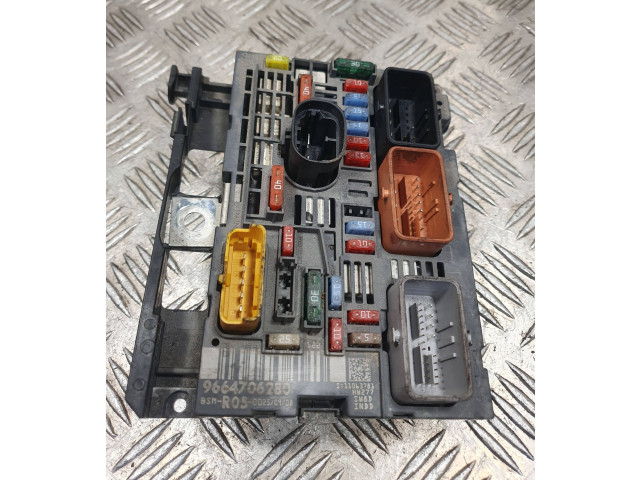 Блок предохранителей 9664706280 Citroen C4 I