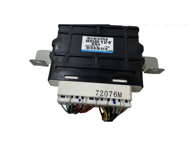 Блок управления MR580124, X4T72076M Mitsubishi Pajero