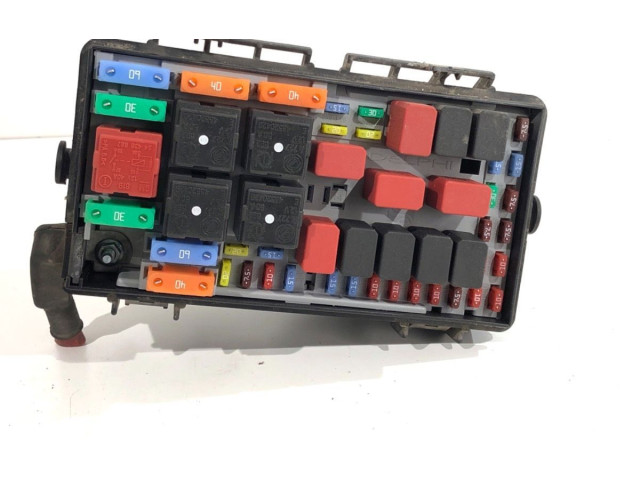 Блок предохранителей 51775622 Fiat Grande Punto