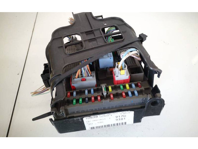 Ящик предохранителей (комплект) 9651938180, 72639 Peugeot 807