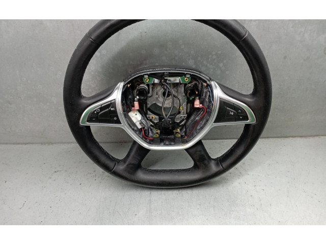 Руль Dacia Duster II 2017 - 2024 года COMCOMANDOS, COMDESGASTE