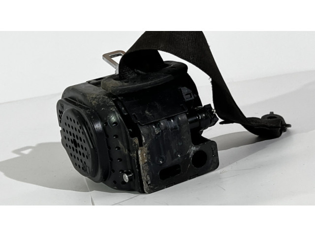 Задний ремень безопасности