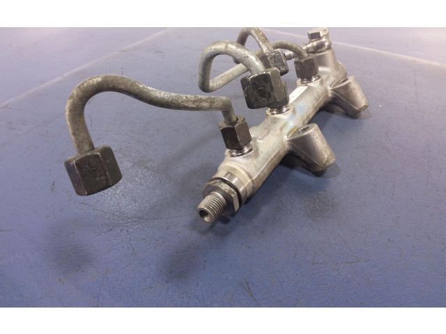 Топливная рампа 028145702 Audi A4 S4 B5 8D