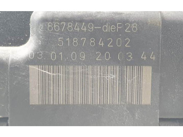 Блок предохранителей 8678449   Volvo XC90    