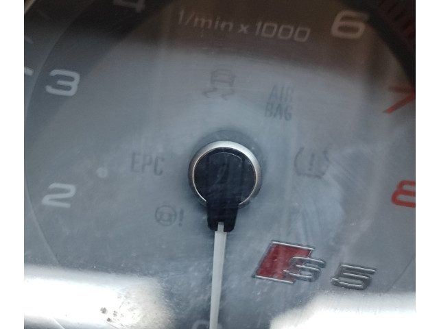 Přístrojová deska Audi A5 2017 8T0920984F