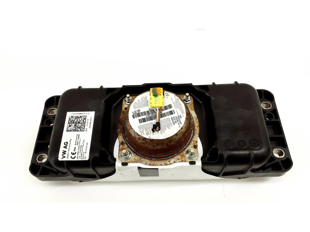 Подушка безопасности пассажира 8V0880204E Skoda Octavia Mk3 (5E)